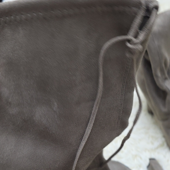 Steve Madden Elegant Gray Over-the-Knee Boots - Picture 8 of 11